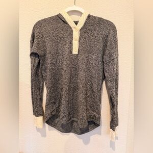 Smartwool Women's Gray and Cream Sweater